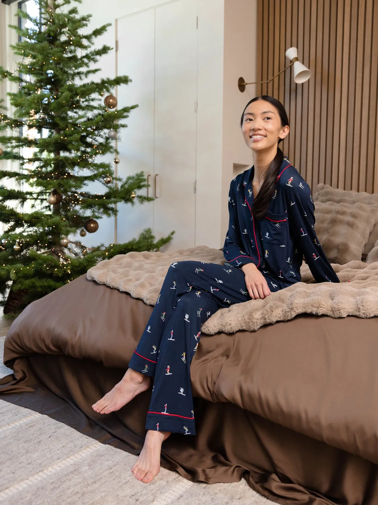Last Chance Women's Bamboo Stretch-Knit Long Sleeve Pajama Set